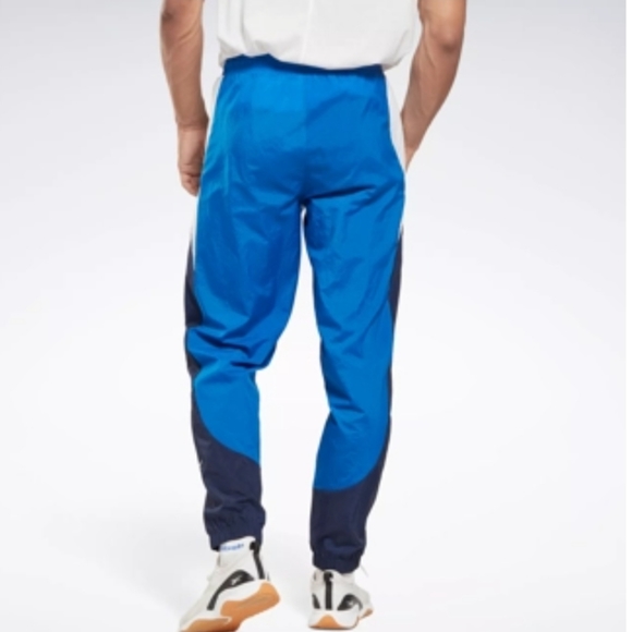 Training Woven Performance Pants. - Picture 2 of 2